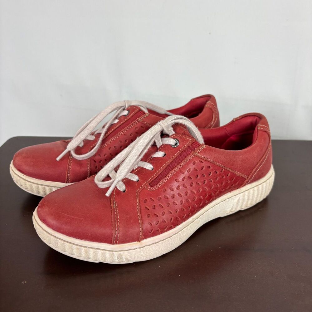 Clarks Collection Red Leather Sneaker Women's 6